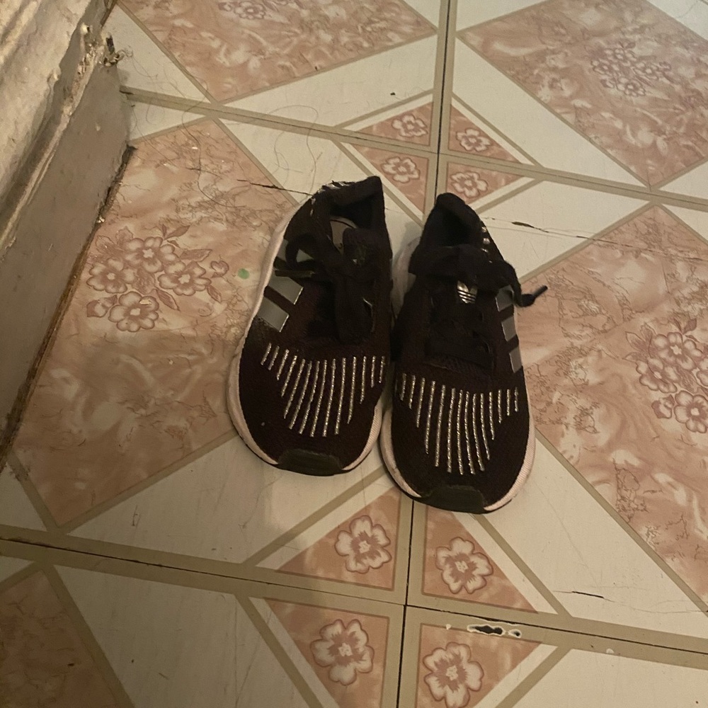 Adidas swift run toddler